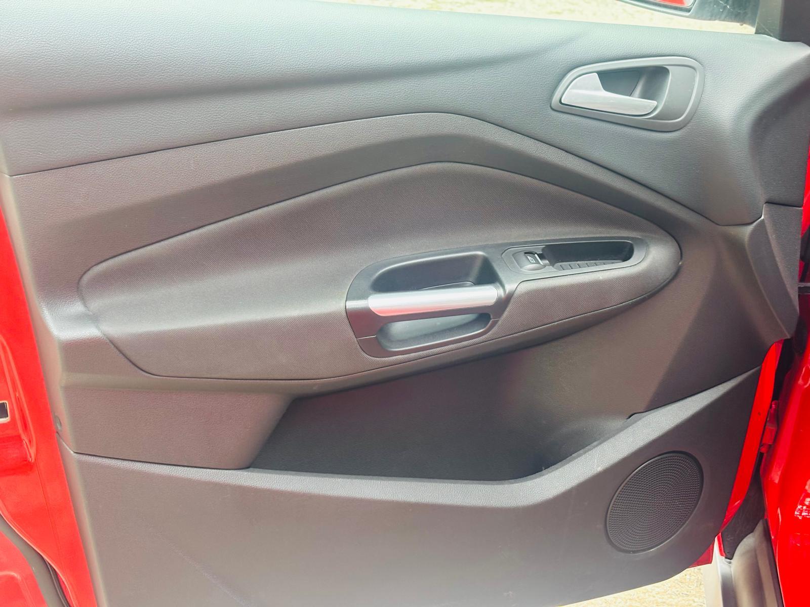 Ford Grand C-Max 1.5 TDCi Titanium MPV 5dr Diesel Powershift Euro 6 (s/s) (Nav) (120 ps)