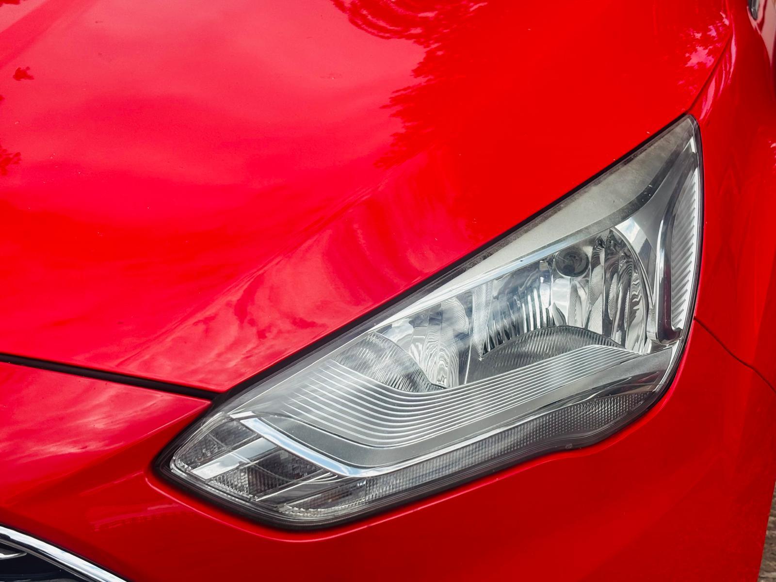 Ford Grand C-Max 1.5 TDCi Titanium MPV 5dr Diesel Powershift Euro 6 (s/s) (Nav) (120 ps)