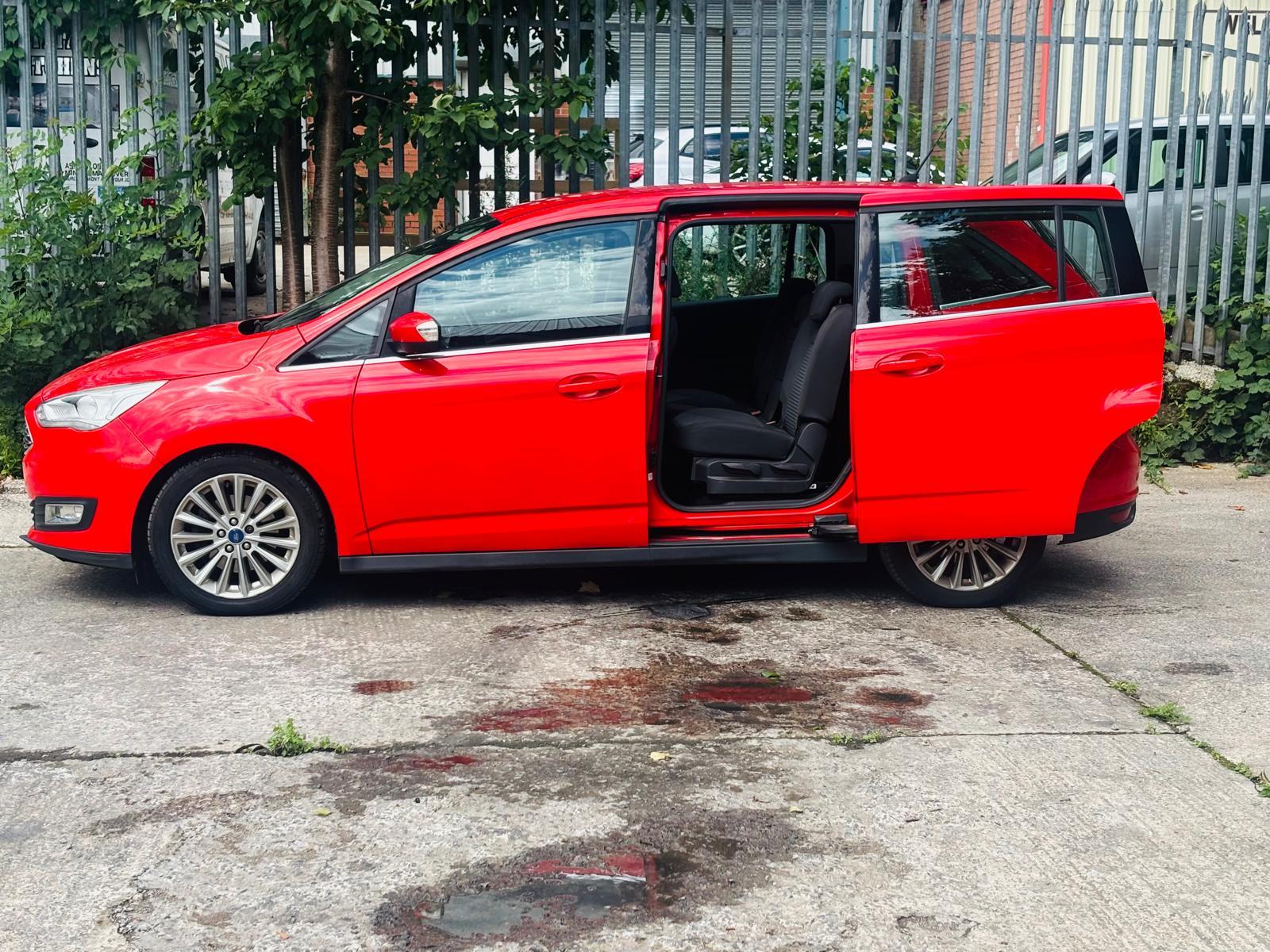 Ford Grand C-Max 1.5 TDCi Titanium MPV 5dr Diesel Powershift Euro 6 (s/s) (Nav) (120 ps)