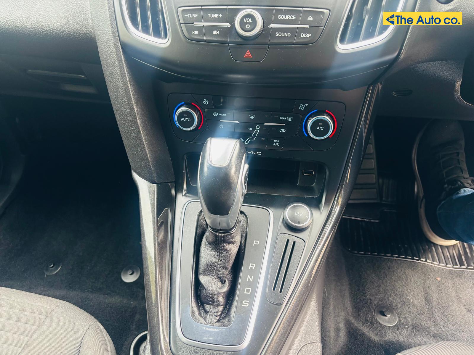 Ford Focus 1.6 Titanium Hatchback 5dr Petrol Powershift Euro 6 (125 ps)