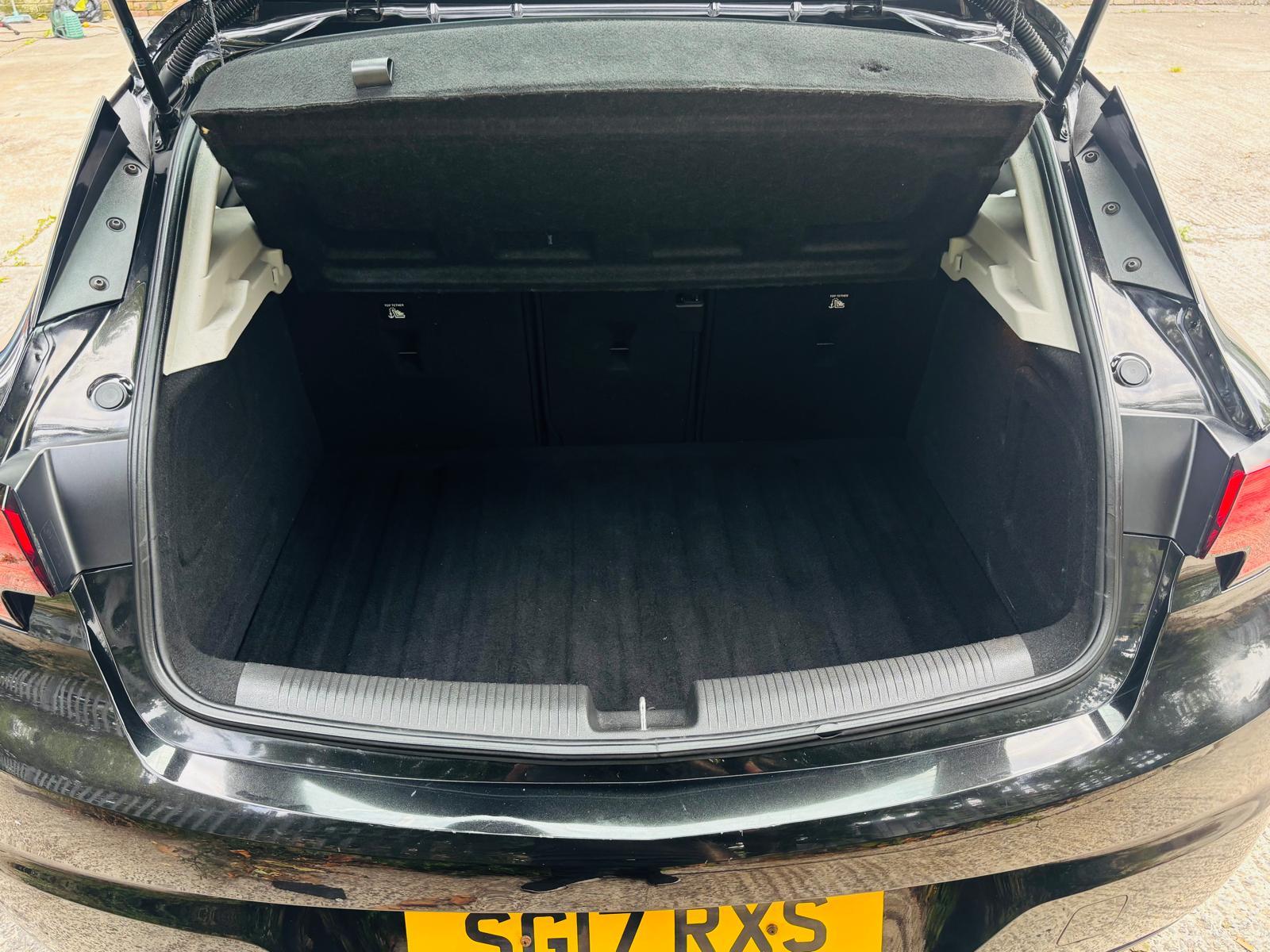 Vauxhall Astra 1.4i Turbo Elite Nav Hatchback 5dr Petrol Manual Euro 6 (150 ps)