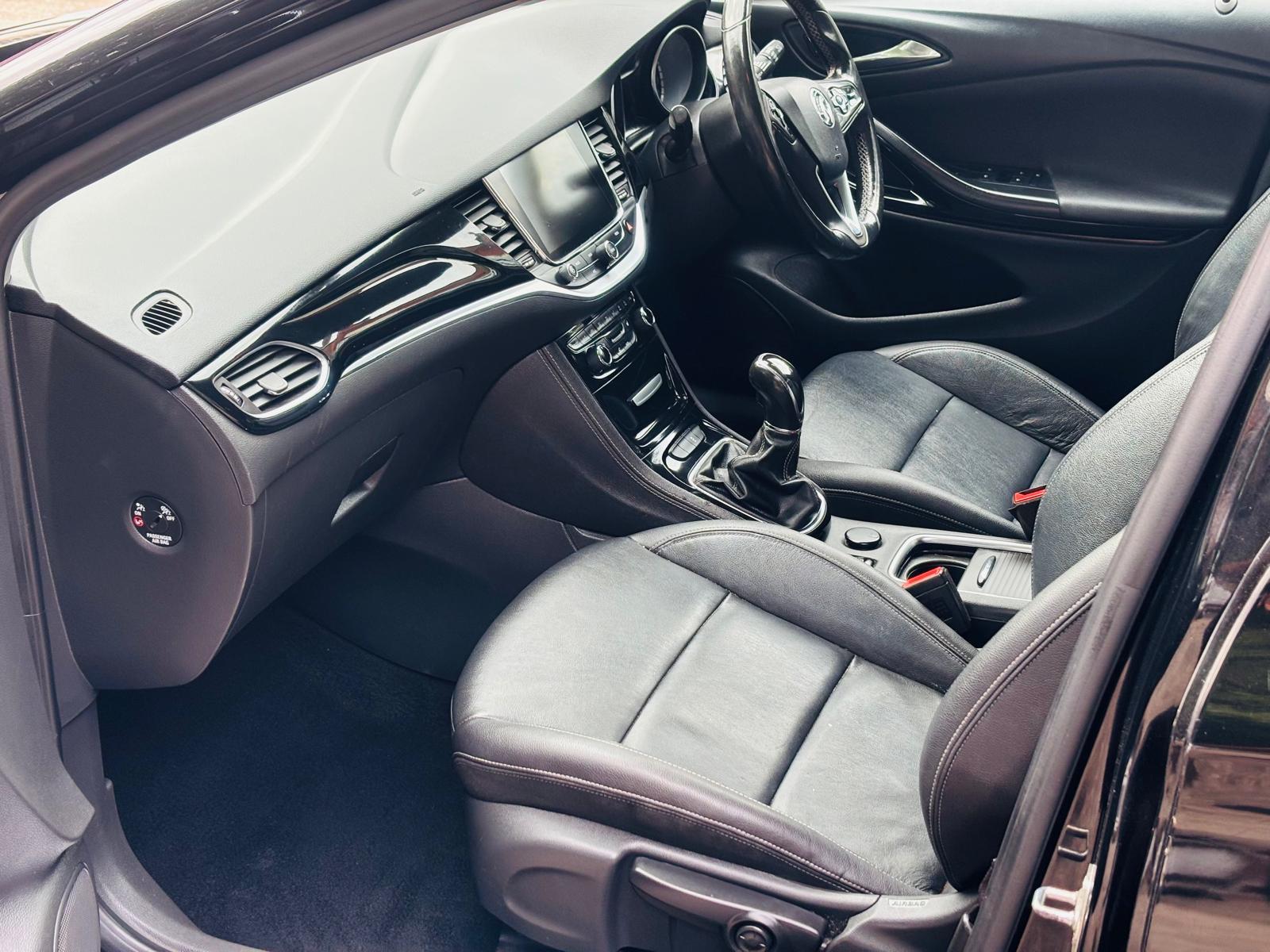 Vauxhall Astra 1.4i Turbo Elite Nav Hatchback 5dr Petrol Manual Euro 6 (150 ps)