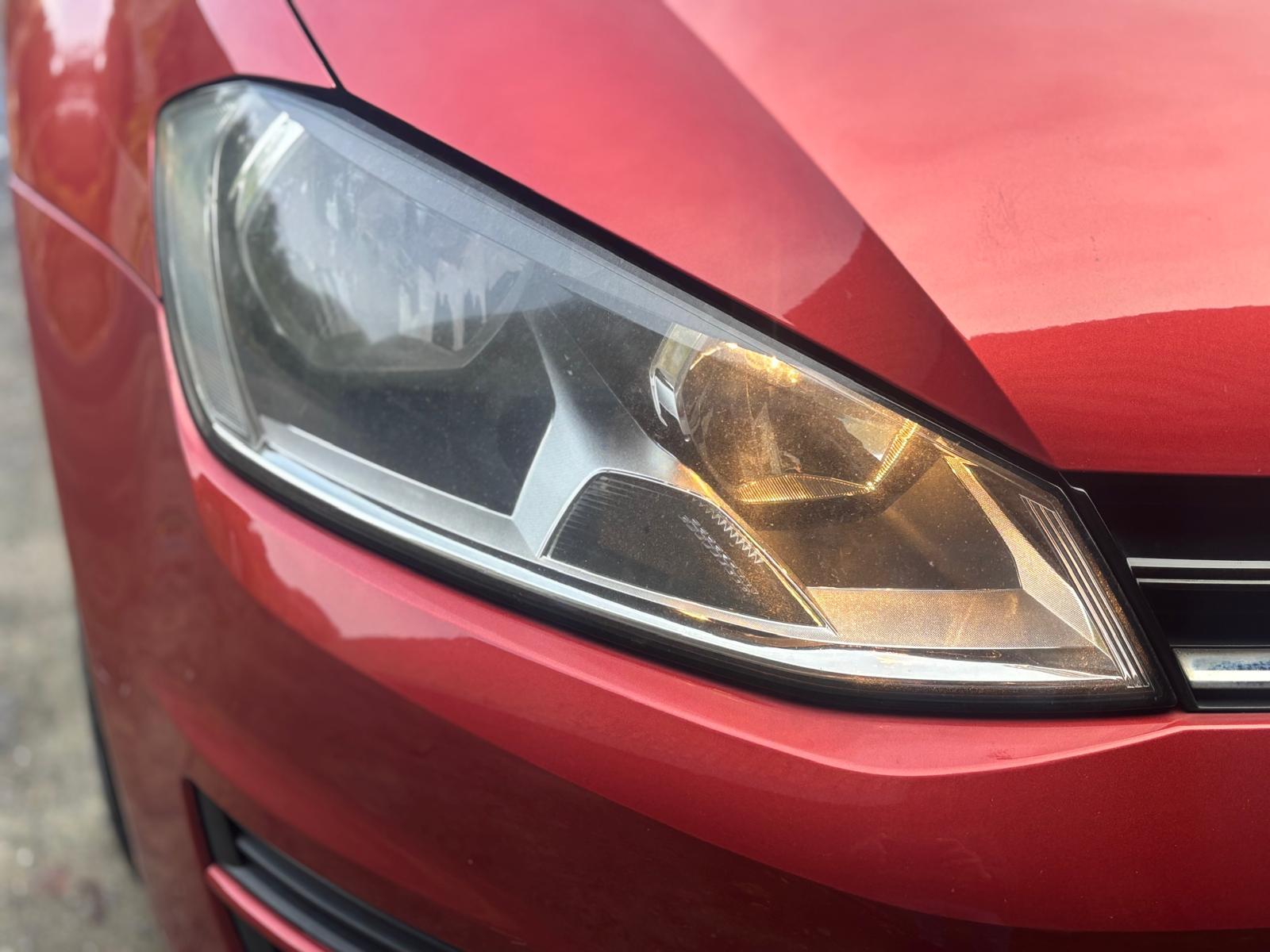 Volkswagen Golf 1.6 TDI BlueMotion Tech SE Hatchback 5dr Diesel DSG Euro 5 (s/s) (105 ps)