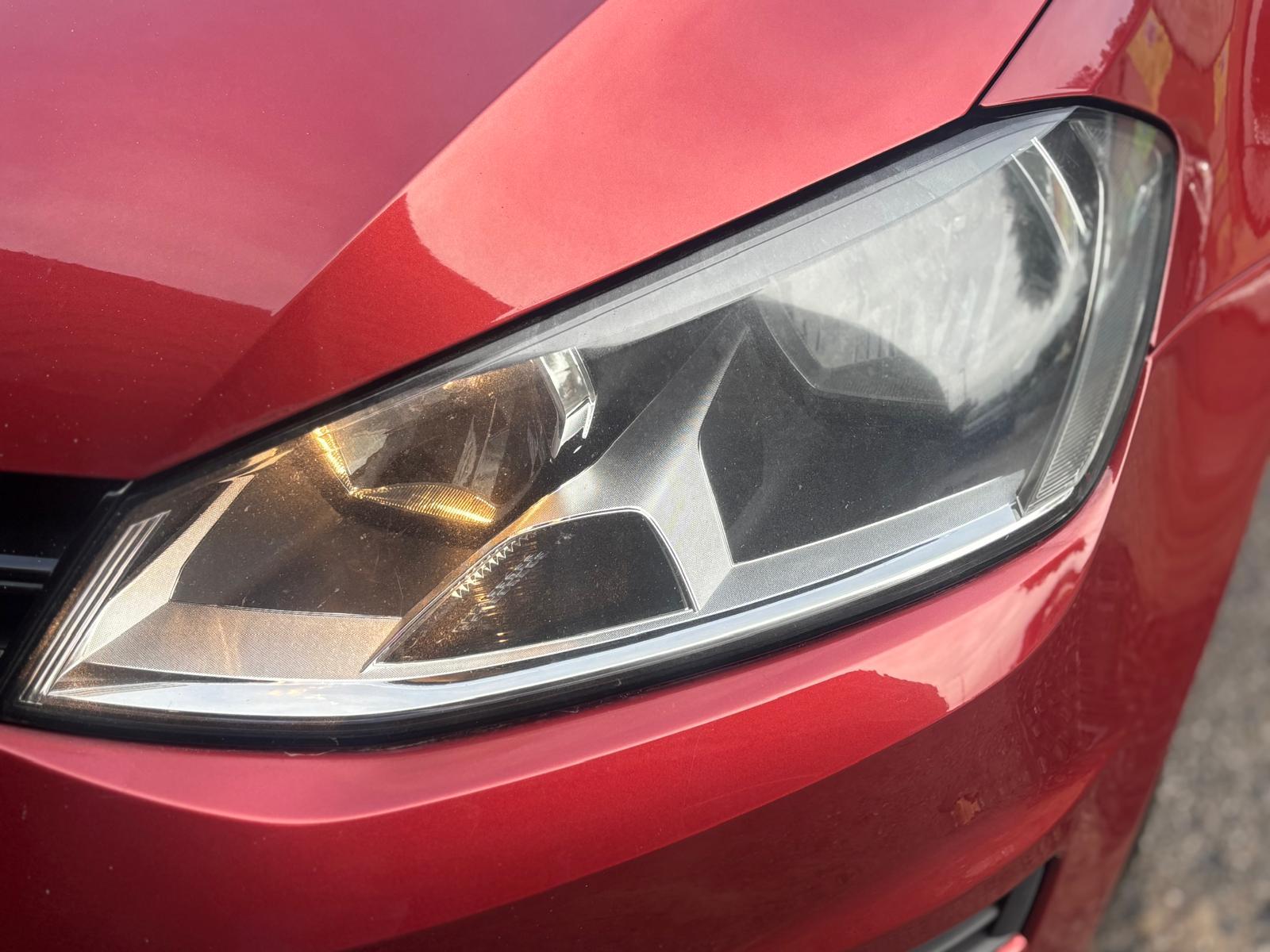 Volkswagen Golf 1.6 TDI BlueMotion Tech SE Hatchback 5dr Diesel DSG Euro 5 (s/s) (105 ps)