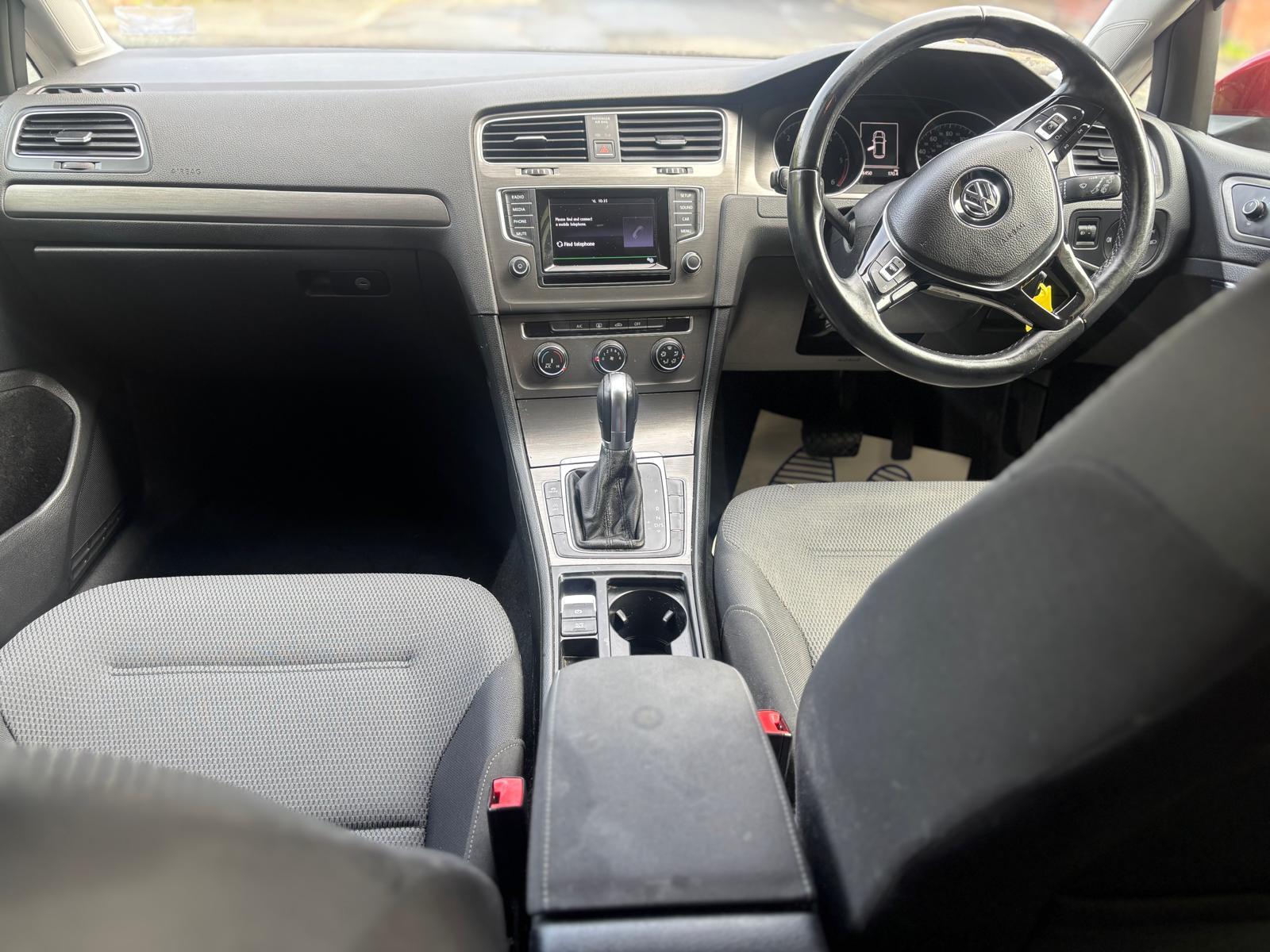 Volkswagen Golf 1.6 TDI BlueMotion Tech SE Hatchback 5dr Diesel DSG Euro 5 (s/s) (105 ps)