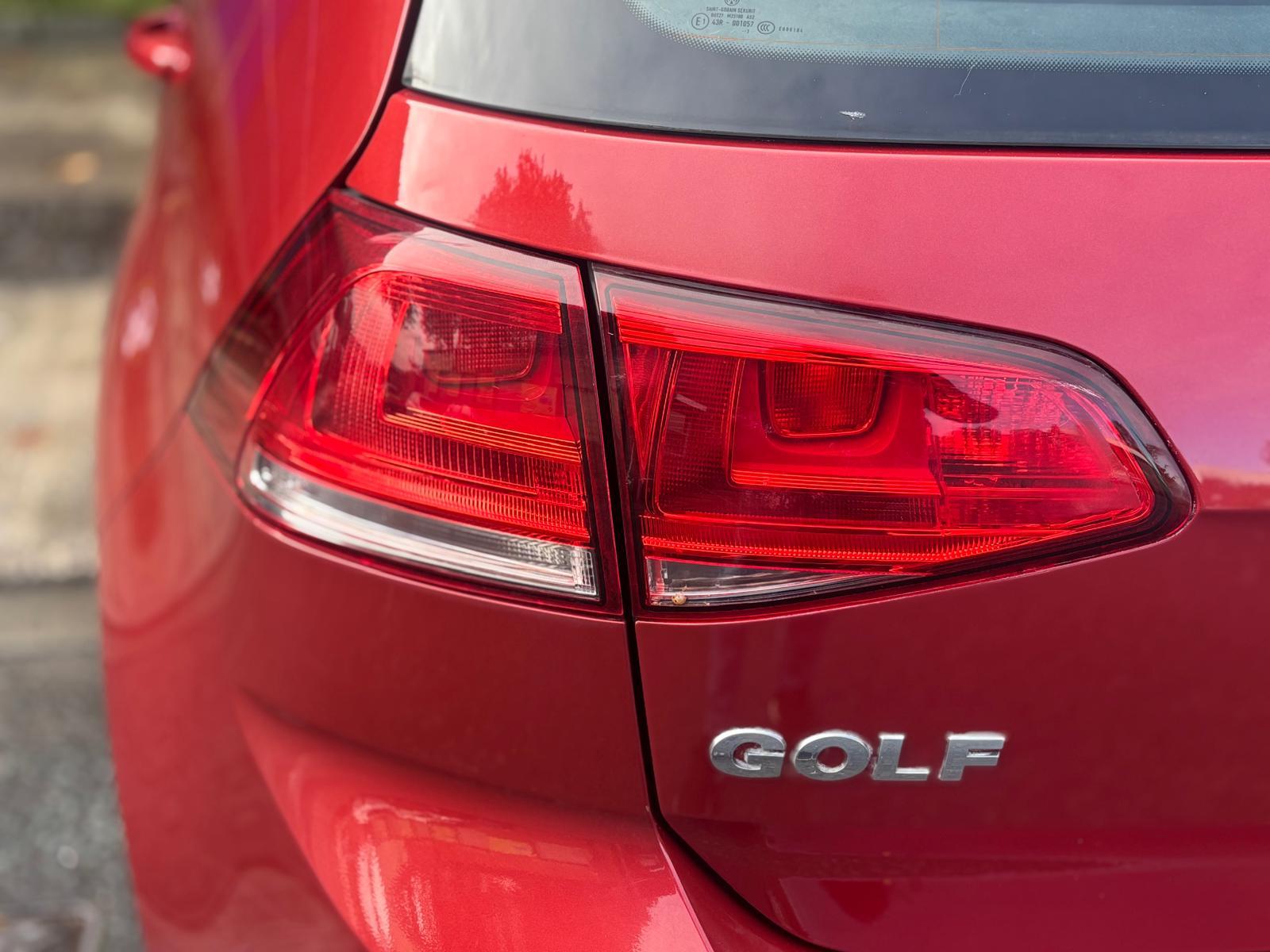 Volkswagen Golf 1.6 TDI BlueMotion Tech SE Hatchback 5dr Diesel DSG Euro 5 (s/s) (105 ps)