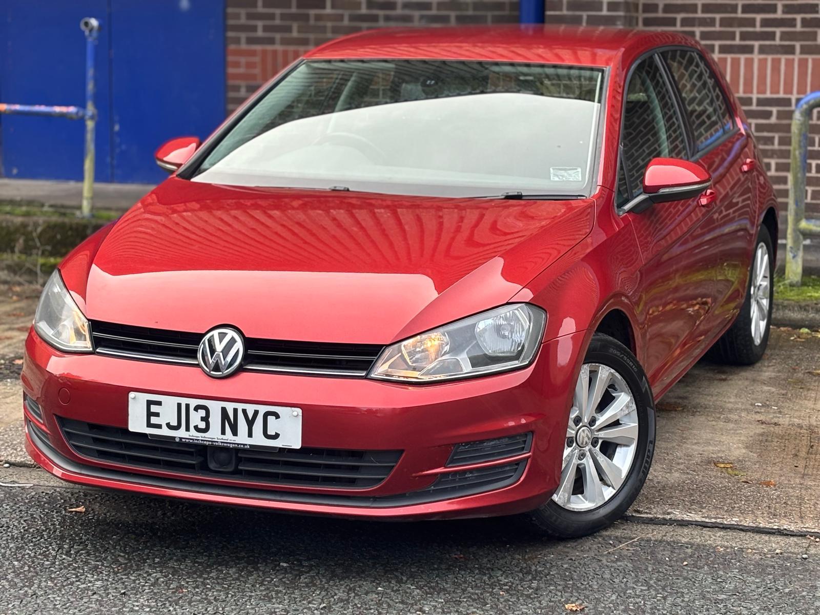 Volkswagen Golf 1.6 TDI BlueMotion Tech SE Hatchback 5dr Diesel DSG Euro 5 (s/s) (105 ps)