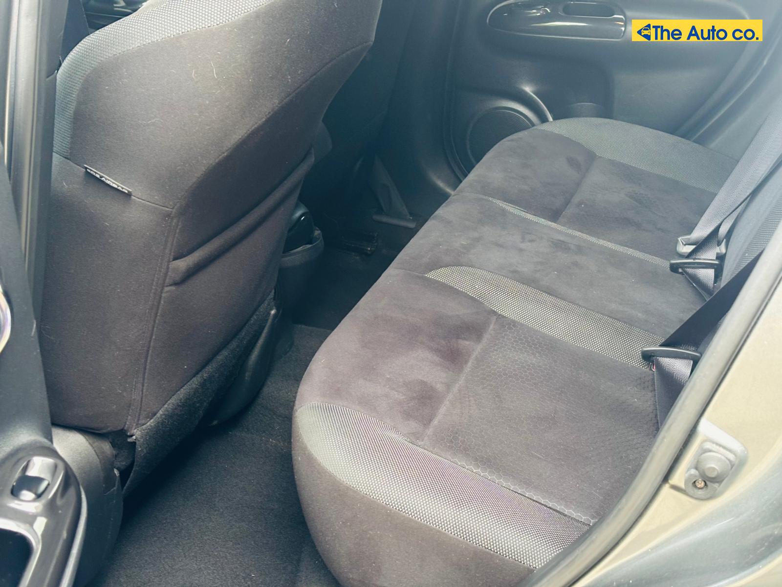 Nissan Juke 1.2 DIG-T Acenta Premium SUV 5dr Petrol Manual 6Spd Euro 5 (s/s) (115 ps)