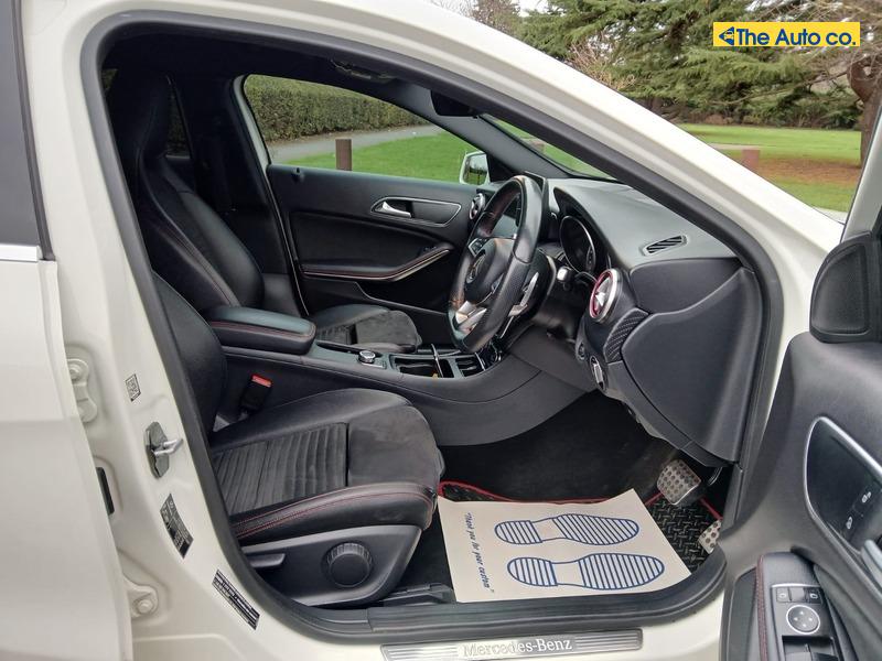 Nissan Juke 1.2 DIG-T N-Connecta SUV 5dr Petrol Manual Euro 6 (s/s) (115 ps)