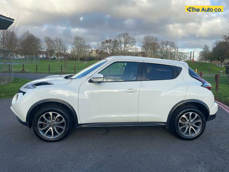 Nissan Juke 1.6 Tekna SUV 5dr Petrol XTRON Euro 6 (117 ps)