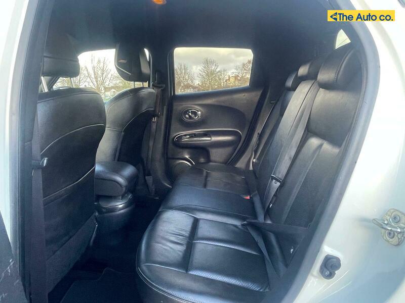 Nissan Juke 1.6 Tekna SUV 5dr Petrol XTRON Euro 6 (117 ps)