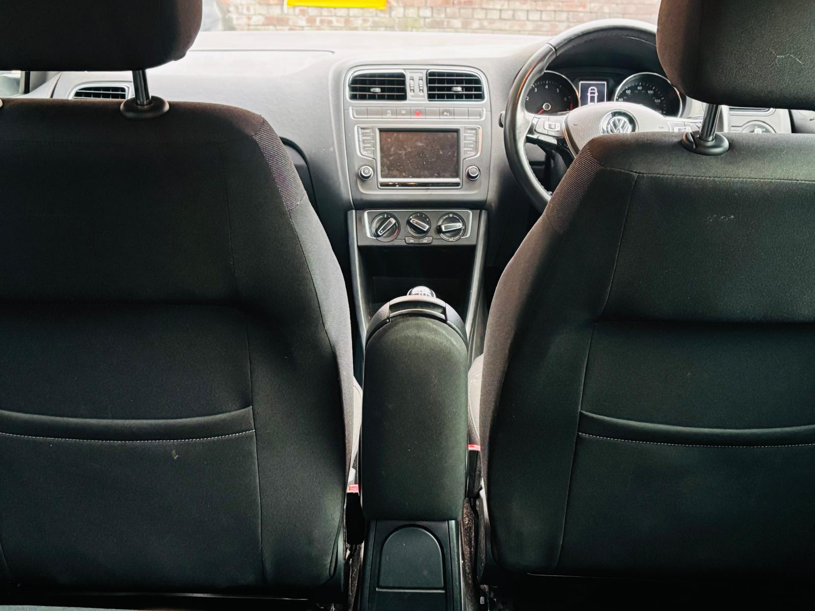 Volkswagen Polo 1.0 TSI BlueMotion Tech SEL Hatchback 5dr Petrol Manual Euro 6 (s/s) (110 bhp)