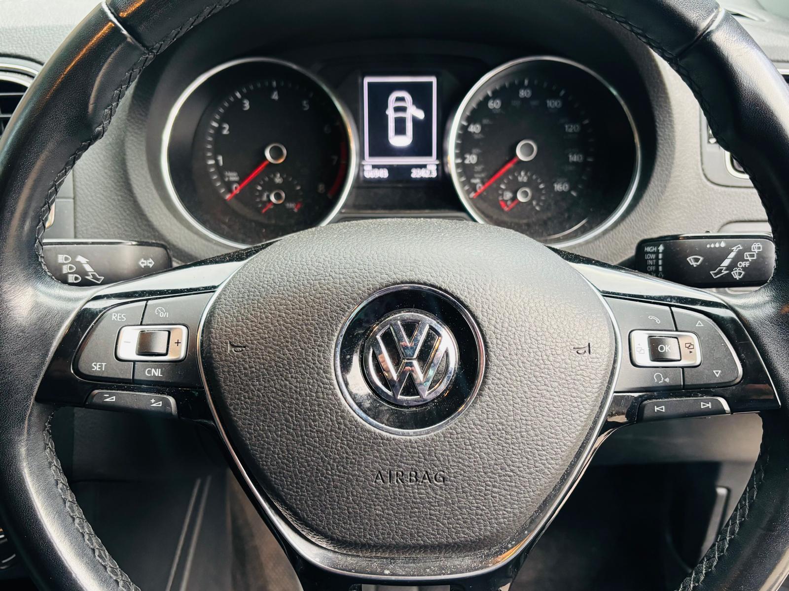 Volkswagen Polo 1.0 TSI BlueMotion Tech SEL Hatchback 5dr Petrol Manual Euro 6 (s/s) (110 bhp)