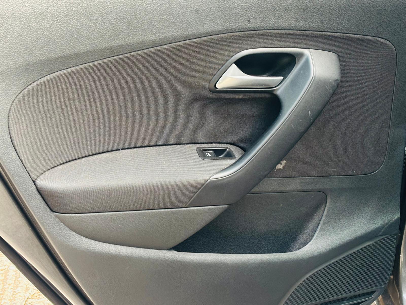 Volkswagen Polo 1.0 TSI BlueMotion Tech SEL Hatchback 5dr Petrol Manual Euro 6 (s/s) (110 bhp)