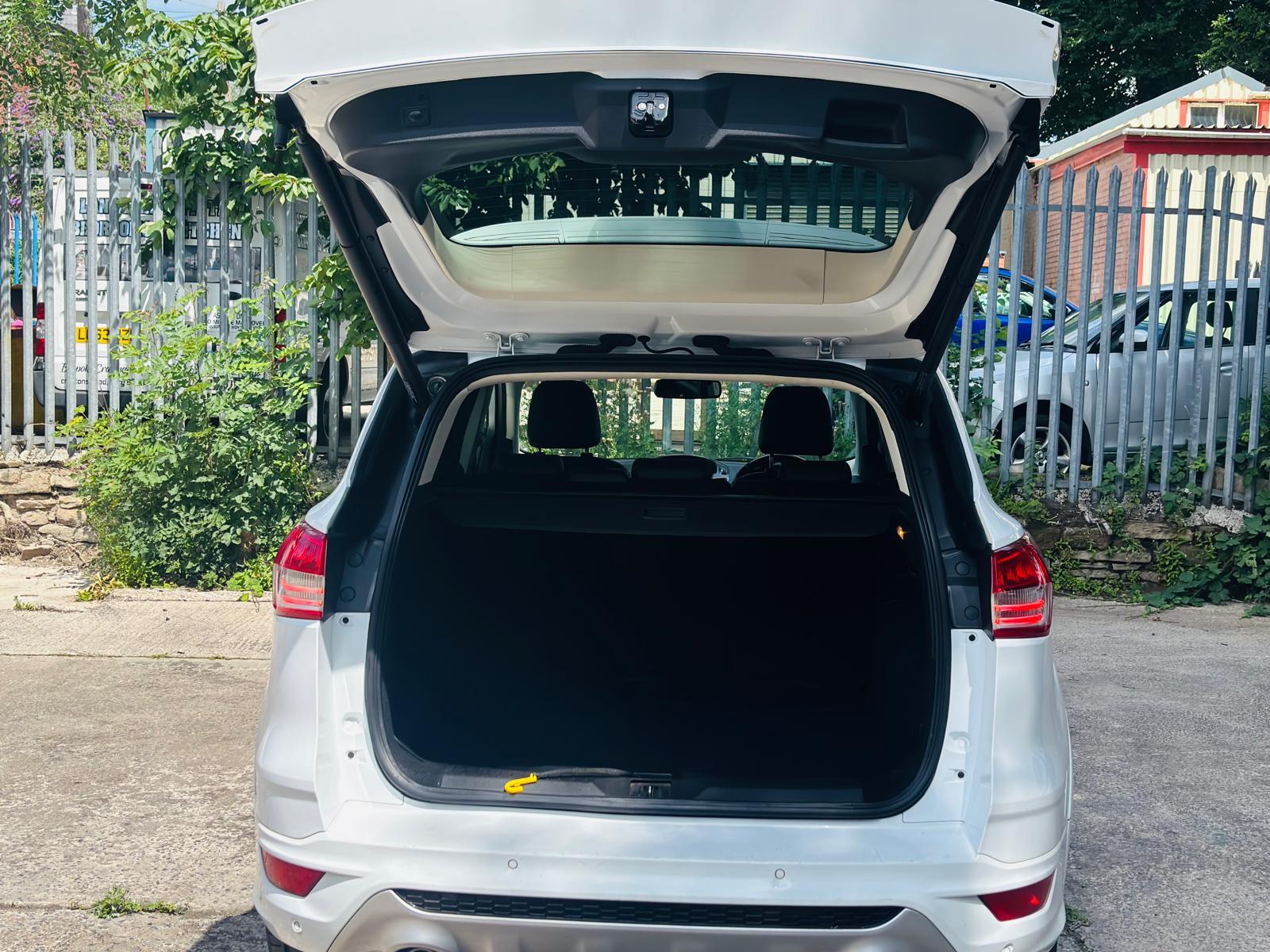 Ford Kuga 2.0 TDCi Titanium X Sport SUV 5dr Diesel Powershift AWD Euro 6 (s/s) (180 ps)