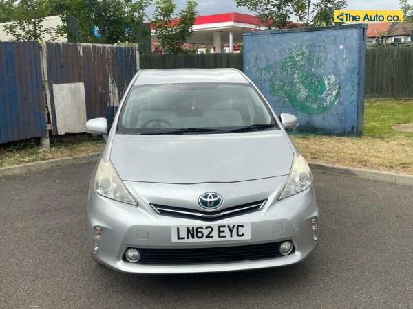 Toyota Prius 1.8 VVT-h T Spirit Hatchback 5dr Petrol Hybrid CVT Euro 5 (s/s) (136 ps)