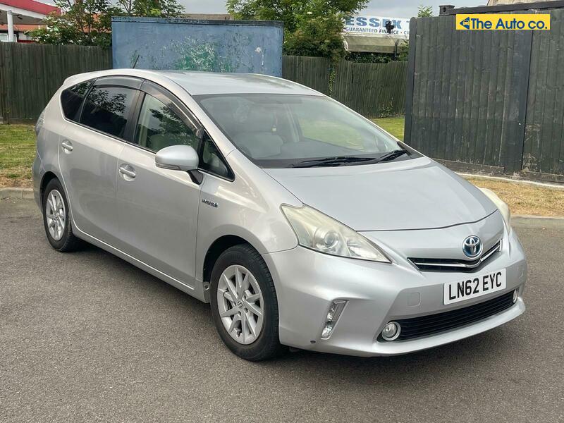 Toyota Prius 1.8 VVT-h T Spirit Hatchback 5dr Petrol Hybrid CVT Euro 5 (s/s) (136 ps)