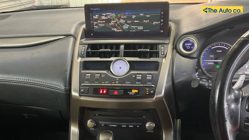 Lexus NX 2.5 300h Luxury SUV 5dr Petrol Hybrid E-CVT 4WD Euro 6 (s/s) (197 ps)