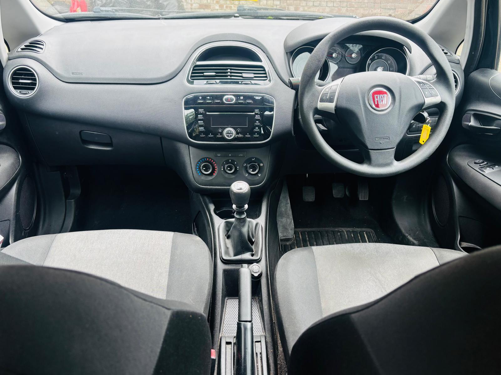 Fiat Punto 1.2 Pop Hatchback 5dr Petrol Euro 6 (69 bhp)