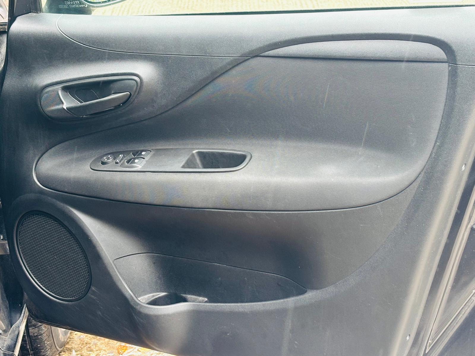 Fiat Punto 1.2 Pop Hatchback 5dr Petrol Euro 6 (69 bhp)